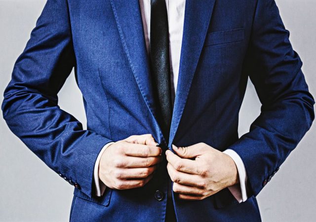 男性にも更年期？気にしていますか？体調の変化 - ヨガと自分探求のための知恵と術