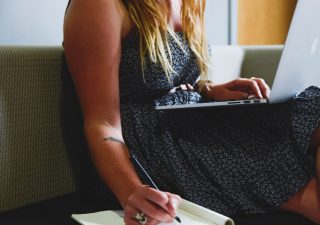 ヨガインストラクター養成スクールを資格の前に選んではいけない理由