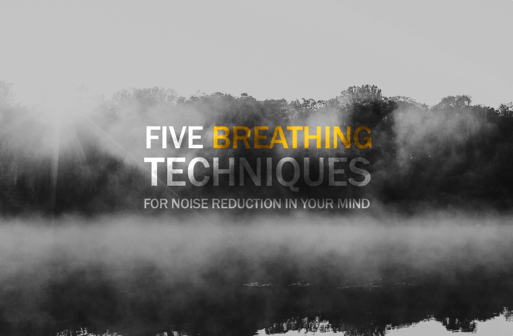 マインドのノイズを軽減する5つのヨガ呼吸法