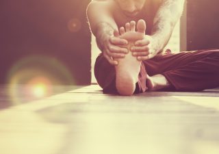 男性のヨガ – メンズヨガウェアの選び方とオススメブランド