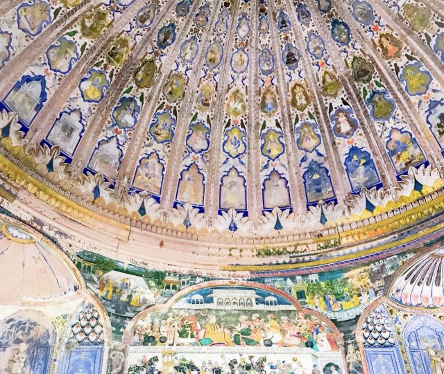 主クリシュナ御自身であるチャイタンニャ・マハープラブもここに来て沐浴した。