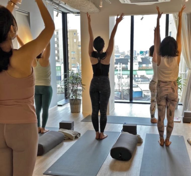 品川区 武蔵小山 ヨガスタジオ Yu Studio 通常クラス - 太陽礼拝108回