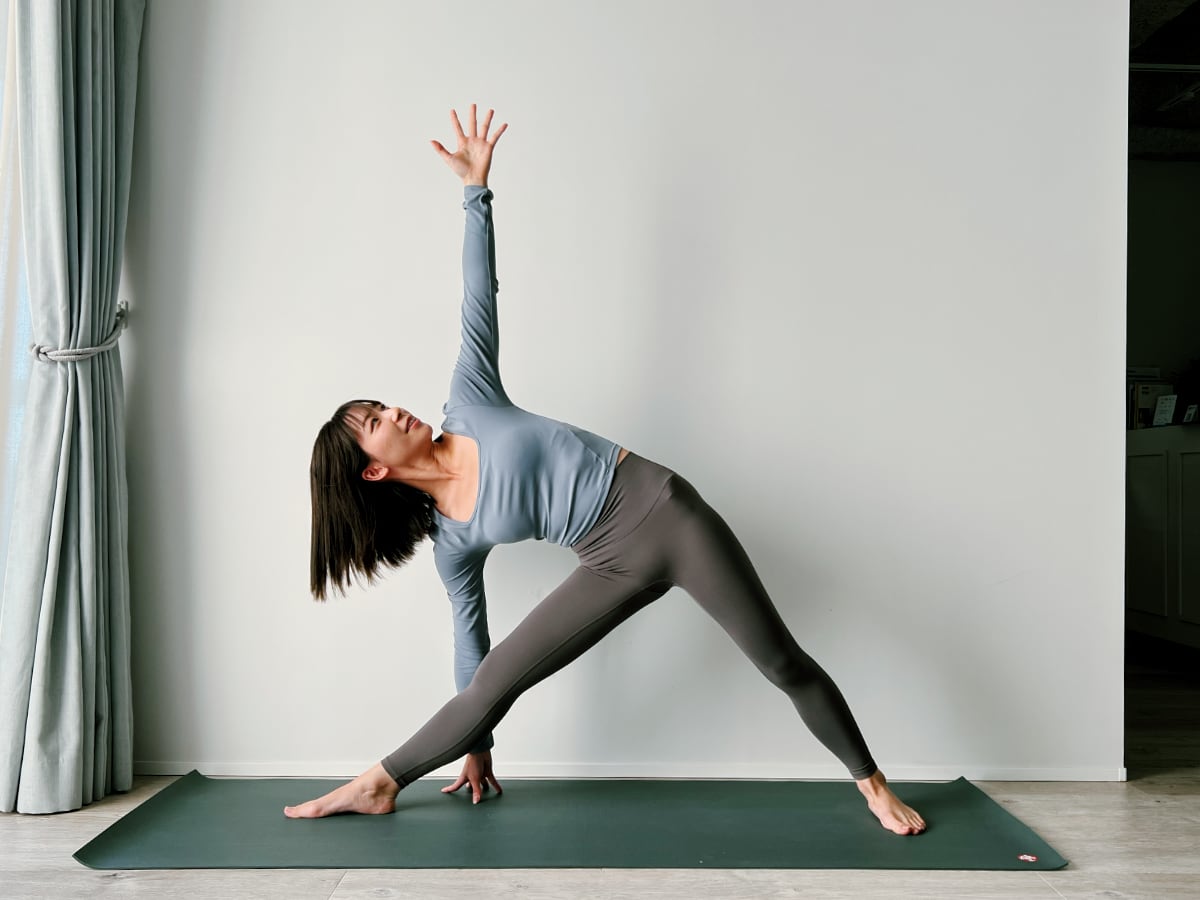 上嶋 真子 - Yoga & Wellness Yu Studio