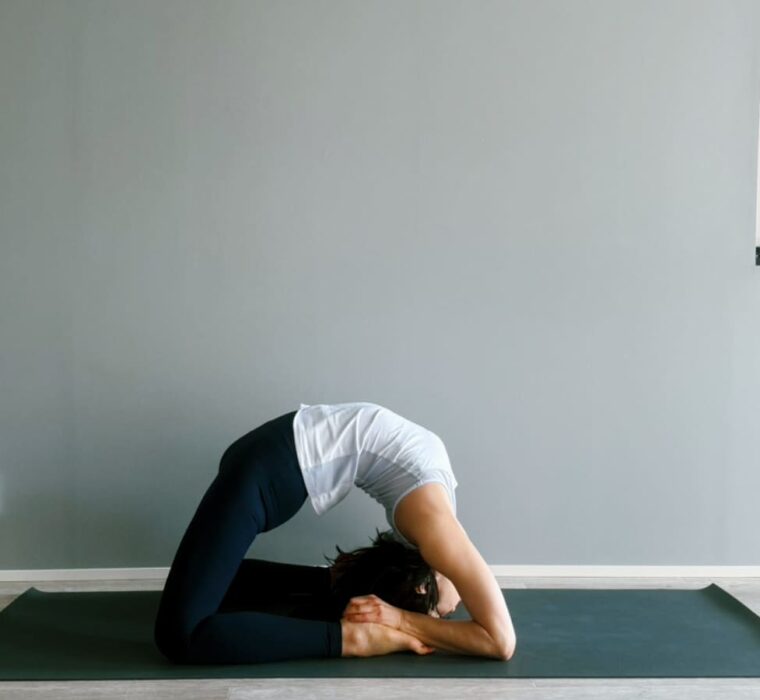 渡邉 肇子 - 武蔵小山ヨガ Yoga & Wellness Yu Studio